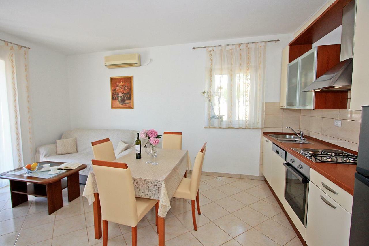 Apartment Igor Supetar Kültér fotó