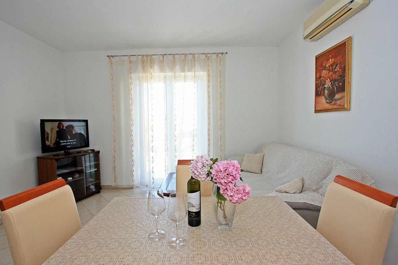 Apartment Igor Supetar Kültér fotó