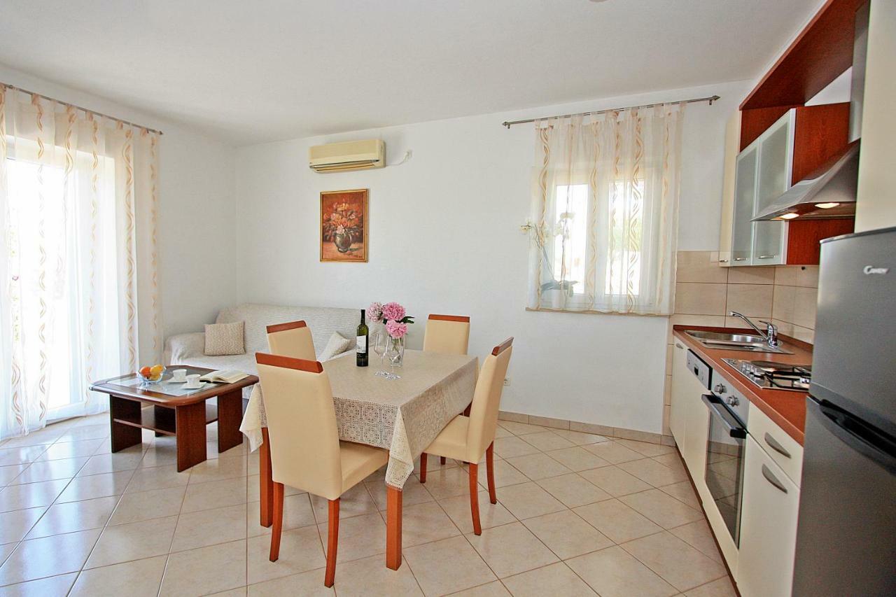 Apartment Igor Supetar Kültér fotó